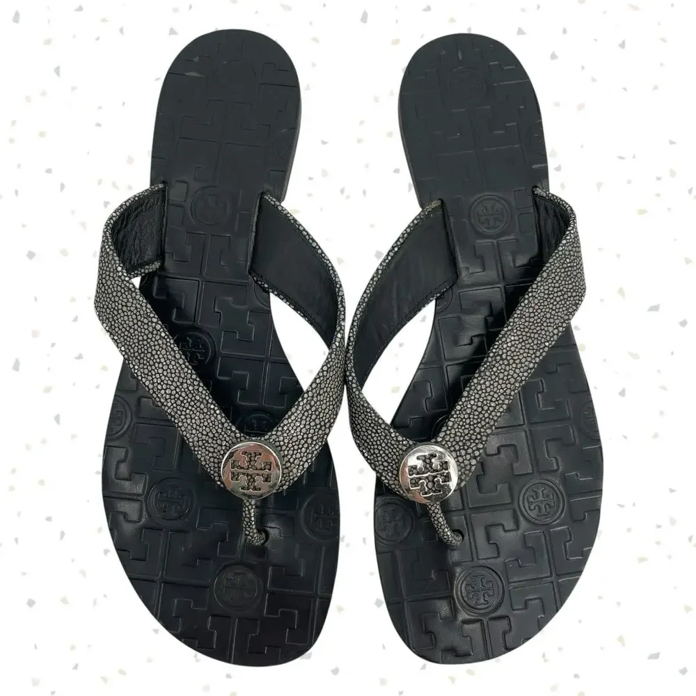 Tory Burch Thora Stingray Black Leather Thong Sandals Smoke Silver Foil Size 10